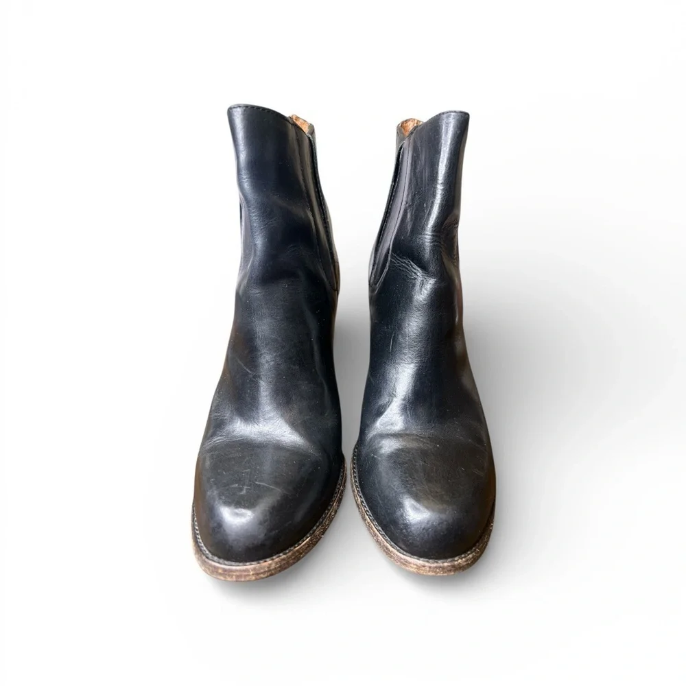 Frye Jenny Jet Chelsea Black Leather Boots Women’s Size 9 Heeled Ankle Booties